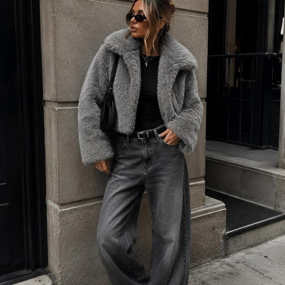 YEMBULK Gray Faux Fur Cropped Jacket Small Plush Oversized Collar Y2K